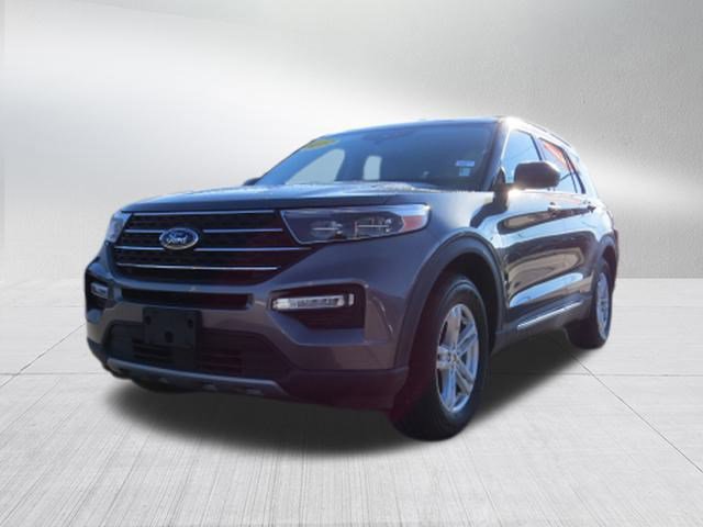 Used 2022 Ford Explorer XLT w/ Equipment Group 202A image 7