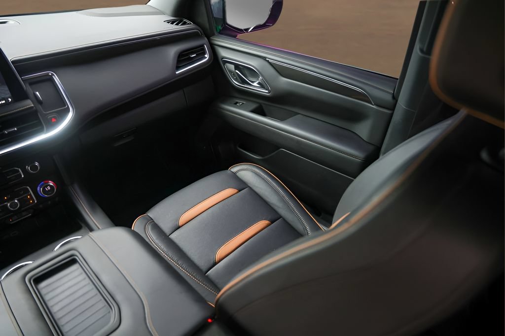Used 2023 GMC Yukon XL AT4 w/ LPO, Floor Liner Package AWD/4WD image 28