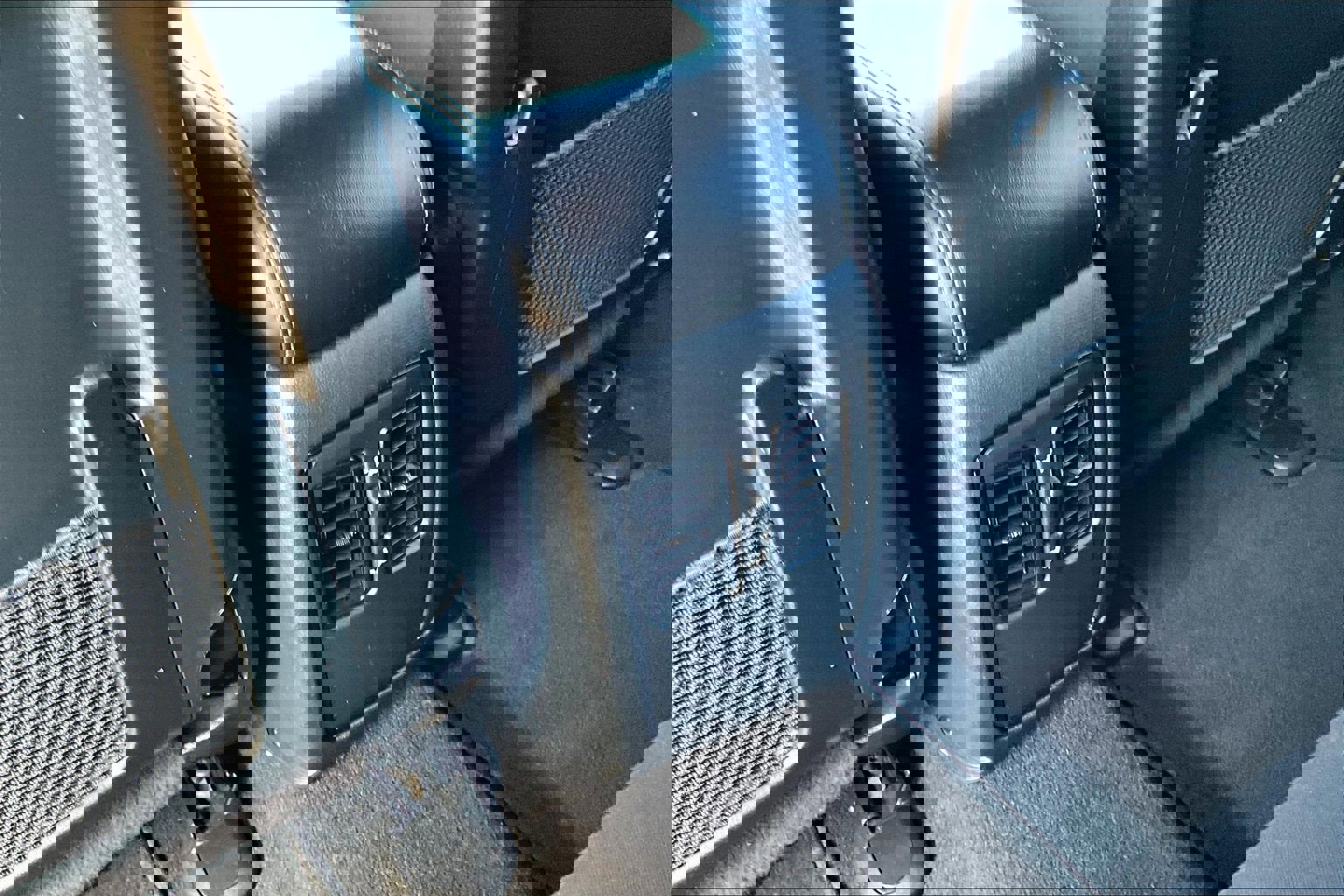 Used 2024 Dodge Durango SXT image 10