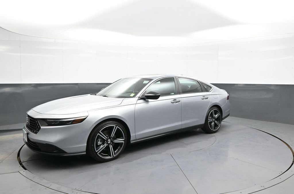 Certified 2025 Honda Accord Sport image 10