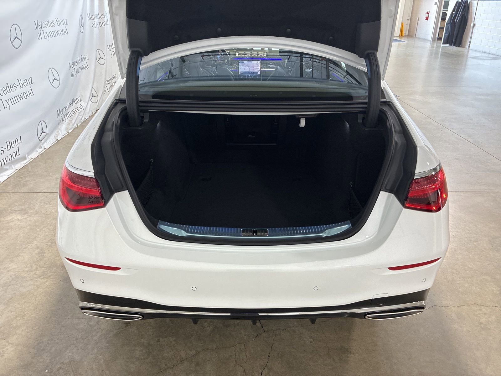 New 2026 Mercedes-Benz S 580 4MATIC Sedan image 5