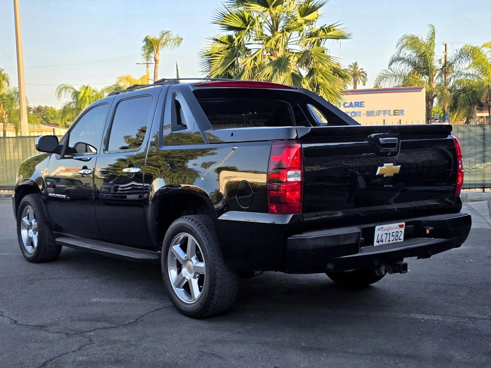 Used 2012 Chevrolet Avalanche LT w/ All-Star Edition RWD image 4