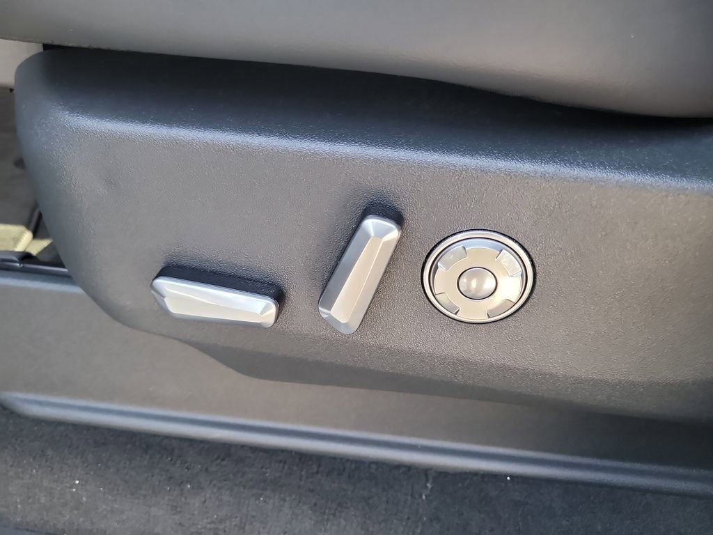 Used 2025 Lincoln Navigator Reserve w/ Jet Appearance Package image 21