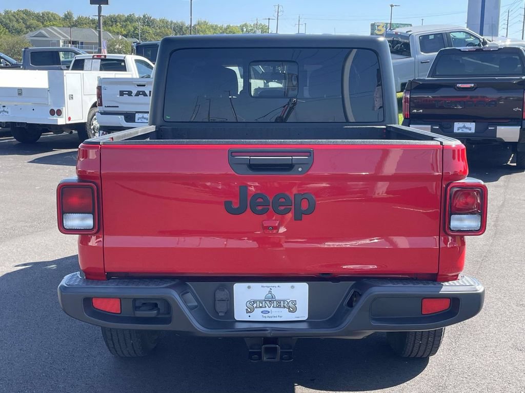 Used 2023 Jeep Gladiator Sport AWD/4WD image 4
