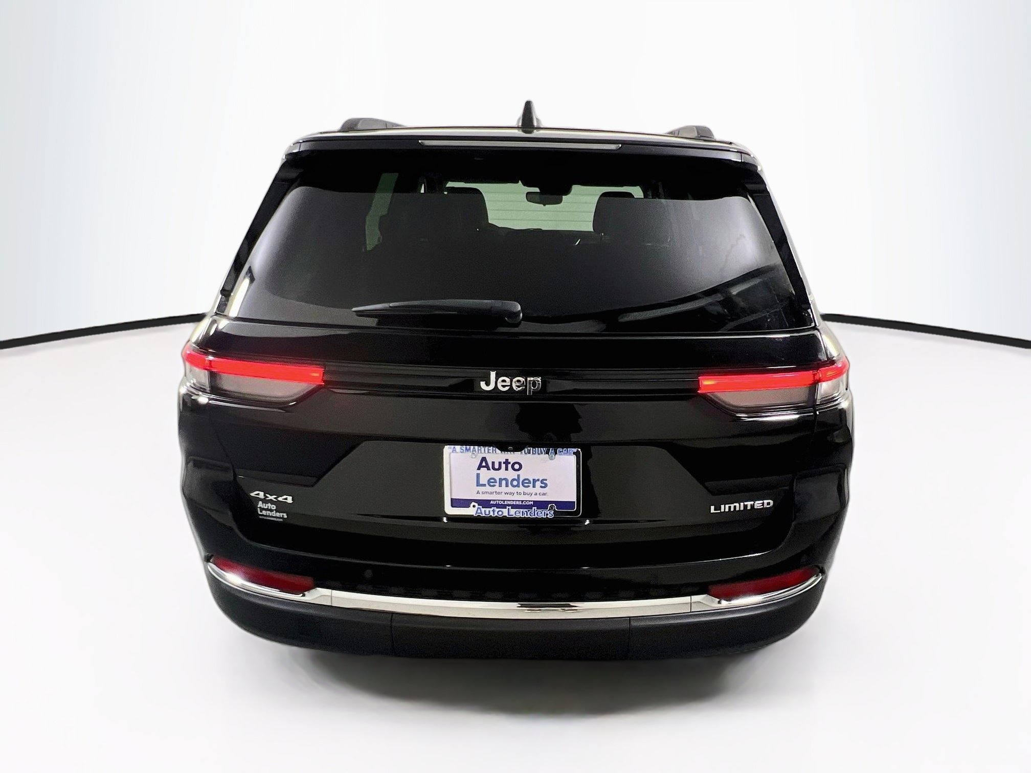 Used 2023 Jeep Grand Cherokee Limited AWD/4WD image 6