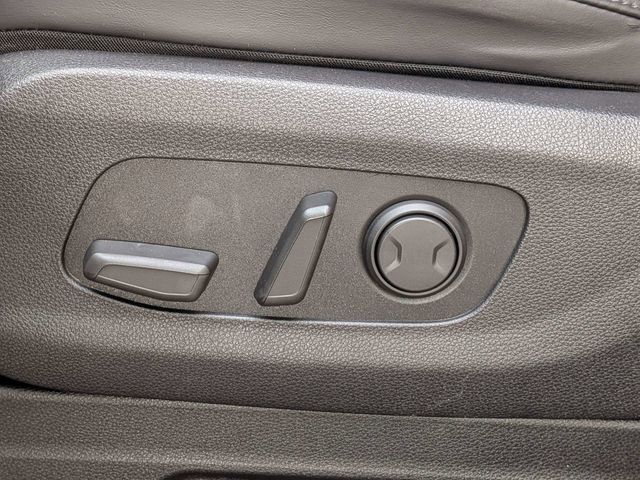 Used 2022 Kia Carnival LX FWD image 20