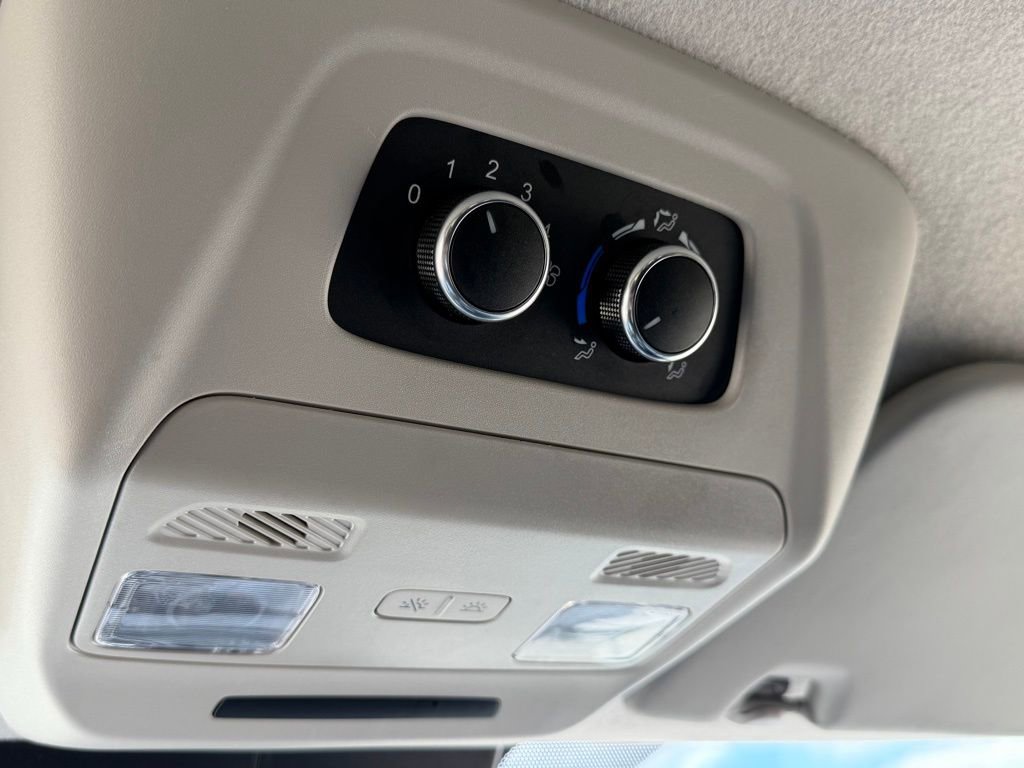 Used 2024 Ford Transit 350 XLT image 22