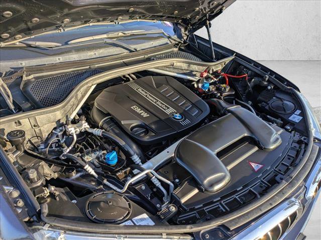 Used 2015 BMW X5 xDrive35d image 24