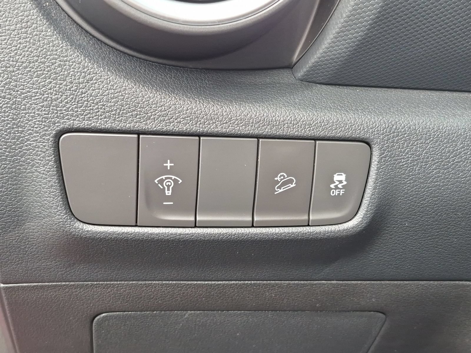 Used 2023 Hyundai Kona SEL FWD image 16