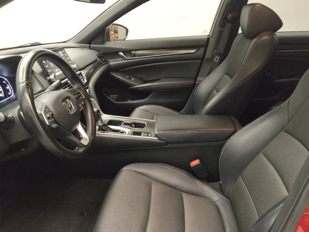 Used 2018 Honda Accord Sport image 17