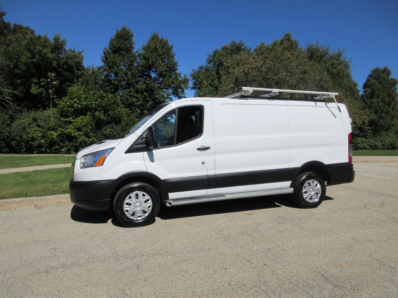 Used 2019 Ford Transit 250 130 Low Roof w/ Exterior Upgrade Package RWD image 35