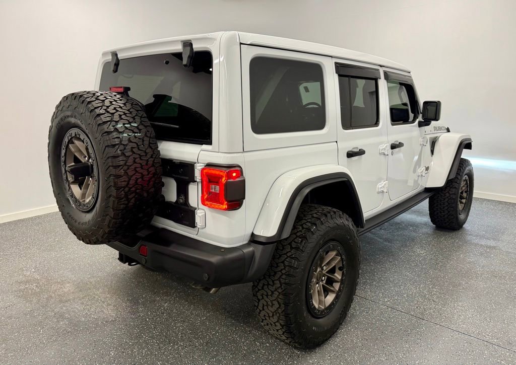 Used 2025 Jeep Wrangler Unlimited Rubicon 392 image 11