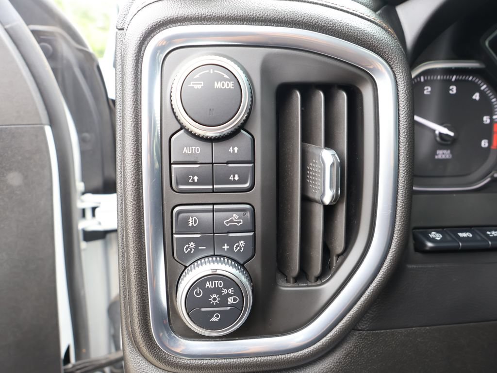 Used 2021 GMC Sierra 1500 AT4 w/ AT4 Premium Package AWD/4WD image 13