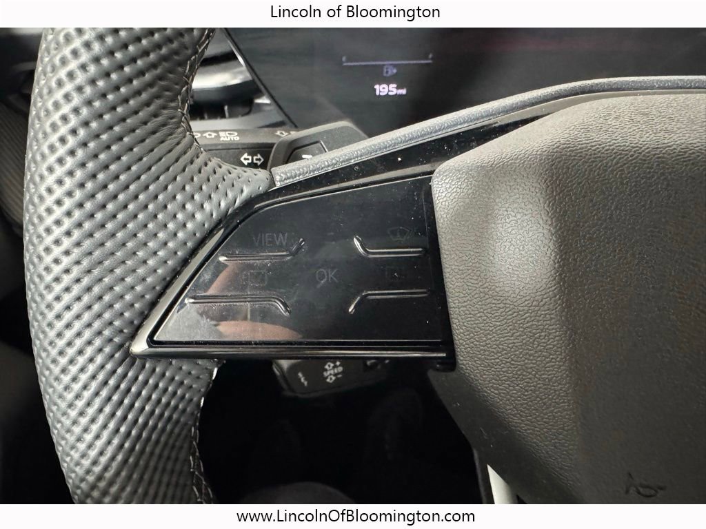 Used 2025 Audi SQ5 Prestige w/ Prestige Package image 43