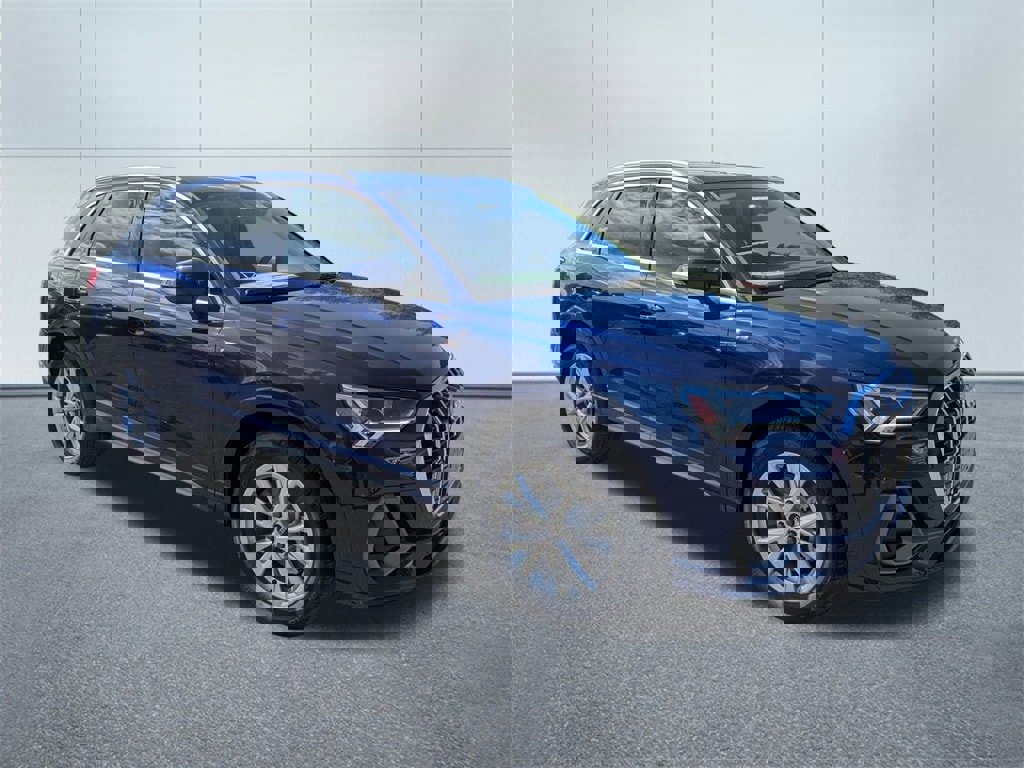 New 2025 Audi Q3 2.0T Premium image 1