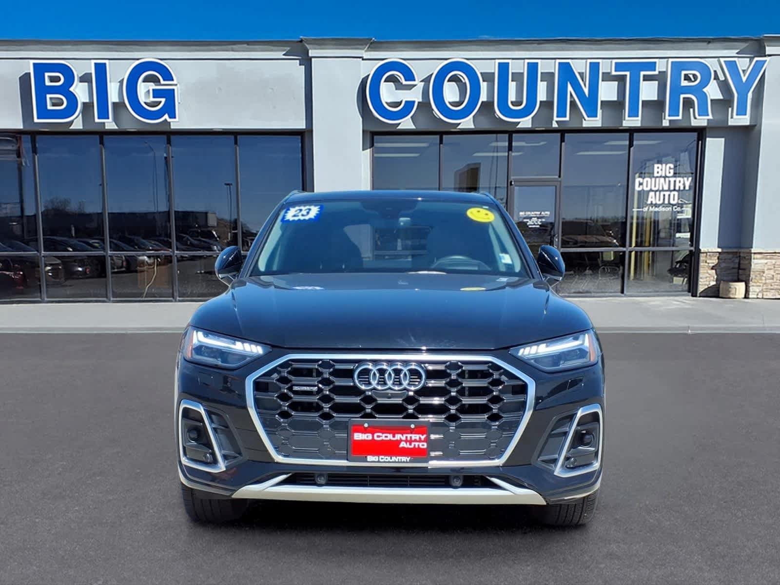 Used 2023 Audi Q5 e Prestige AWD/4WD image 2
