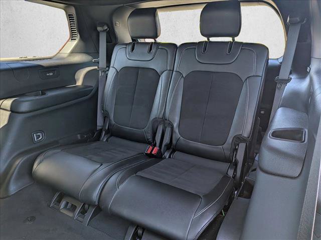 Used 2023 Jeep Grand Cherokee L Laredo AWD/4WD image 18
