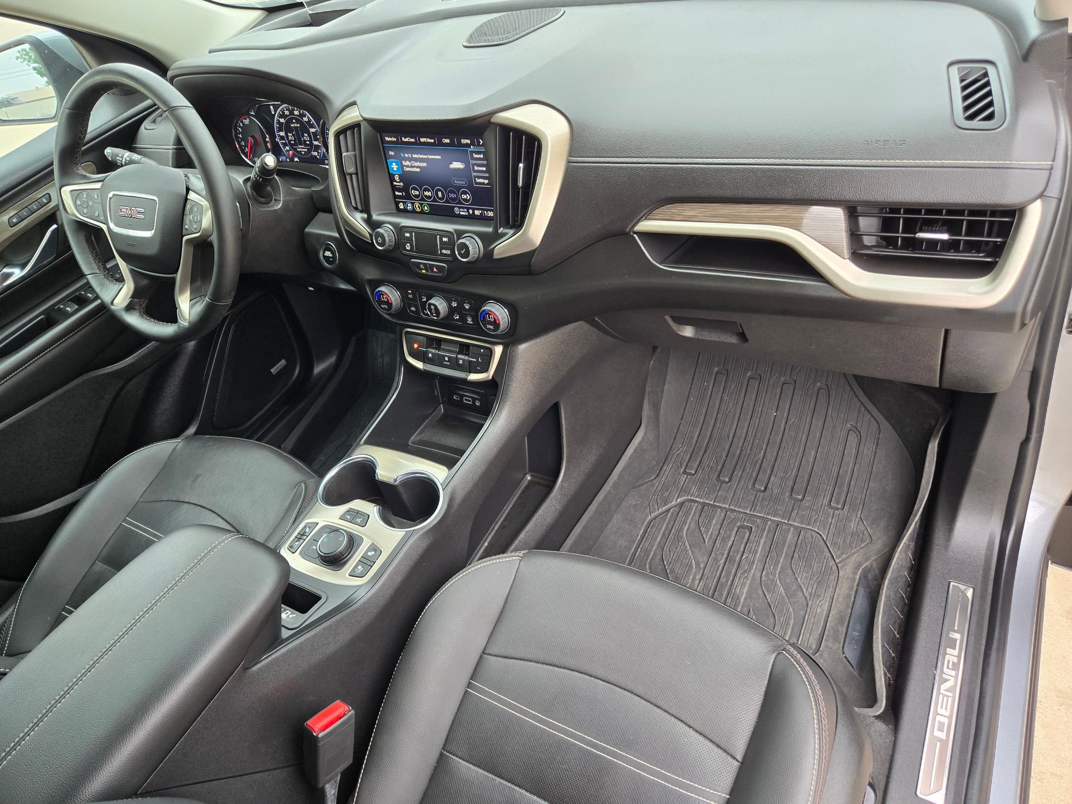 Certified 2023 GMC Terrain Denali w/ Denali Premium Package AWD/4WD image 24