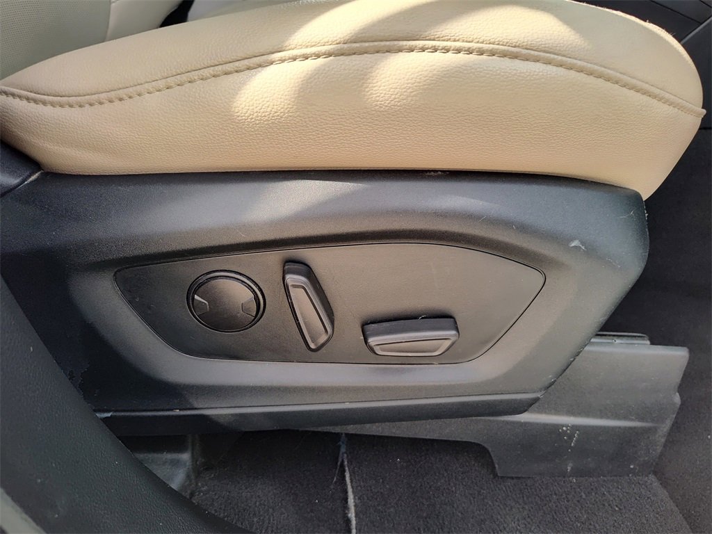 Used 2021 Ford Explorer Limited w/ Equipment Group 301A image 35