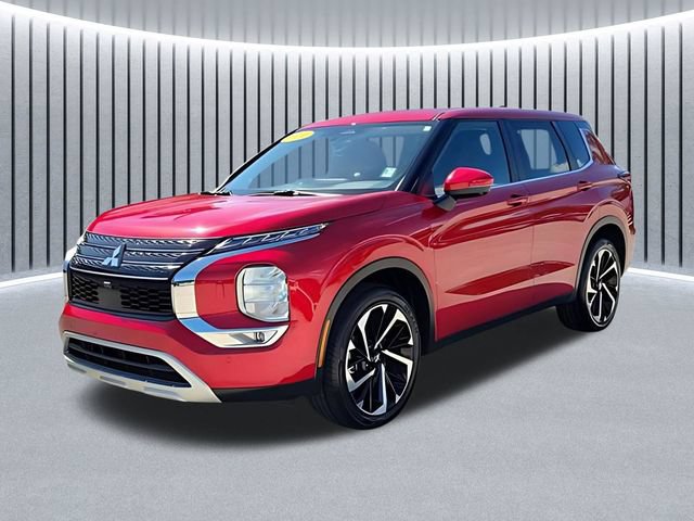 Used 2024 Mitsubishi Outlander SE AWD/4WD image 3