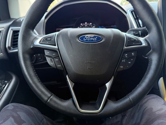 Used 2024 Ford Edge Titanium image 11