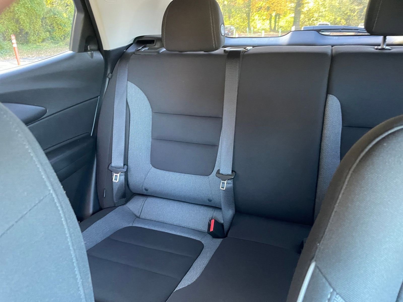 Used 2025 Chevrolet TrailBlazer LT image 35