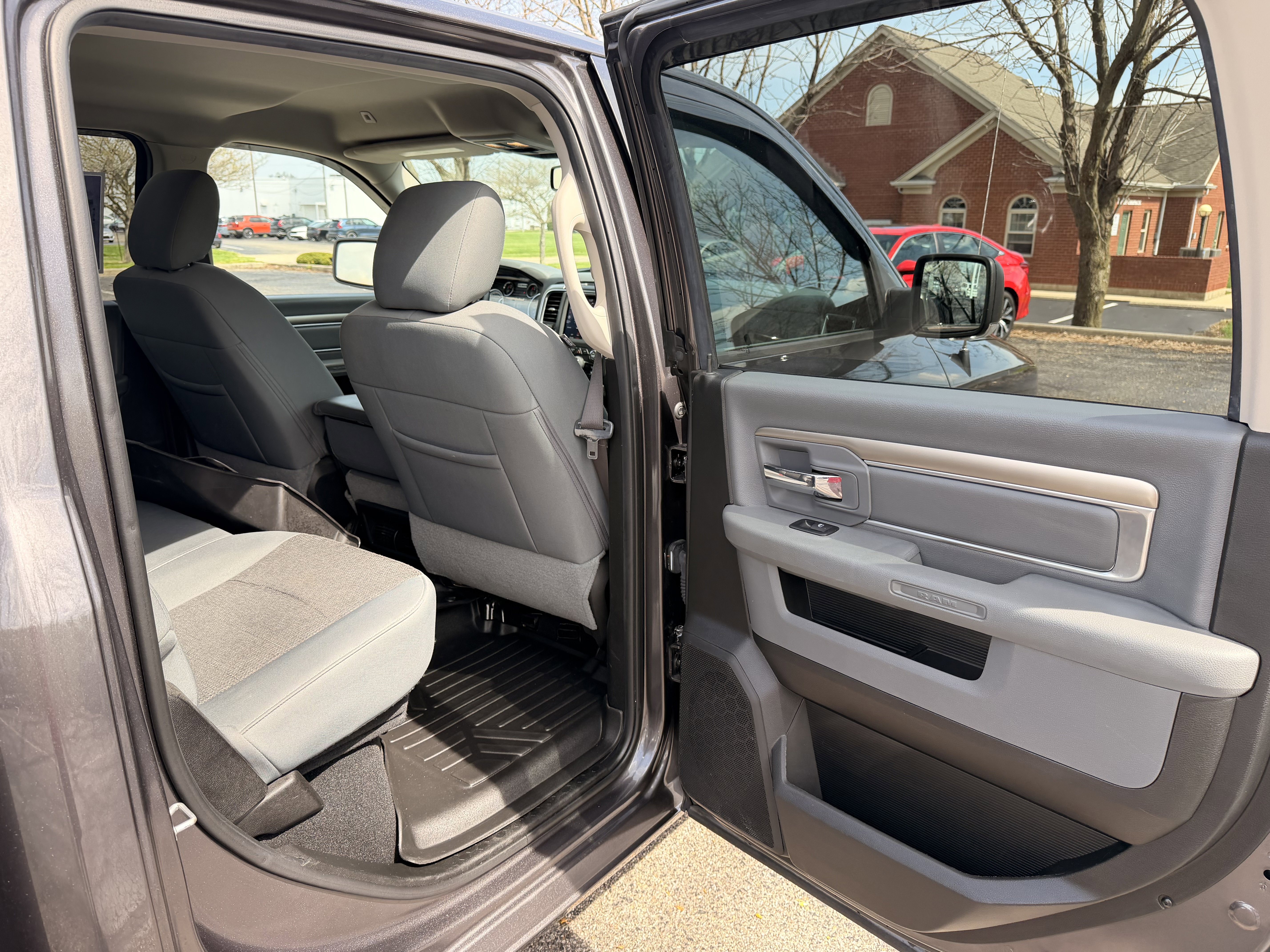 Used 2019 RAM 1500 Big Horn image 13