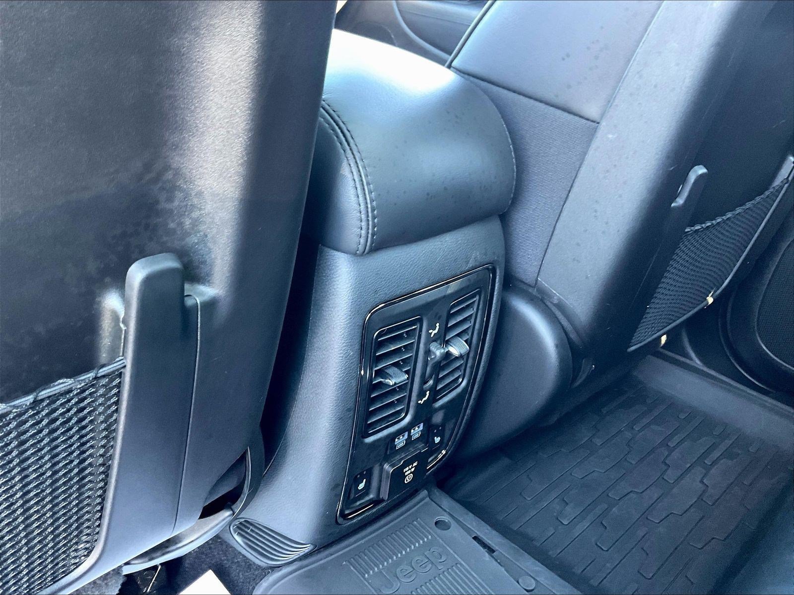 Used 2021 Jeep Grand Cherokee High Altitude AWD/4WD image 10