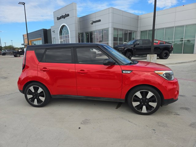 Used 2019 Kia Soul + FWD image 3
