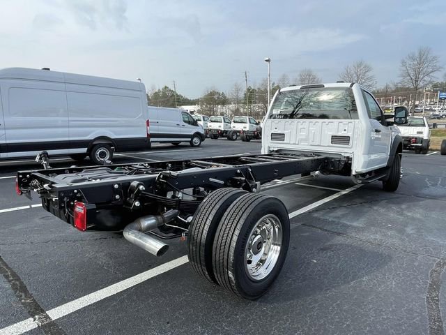 New 2026 Ford F550 2WD Regular Cab Super Duty image 3