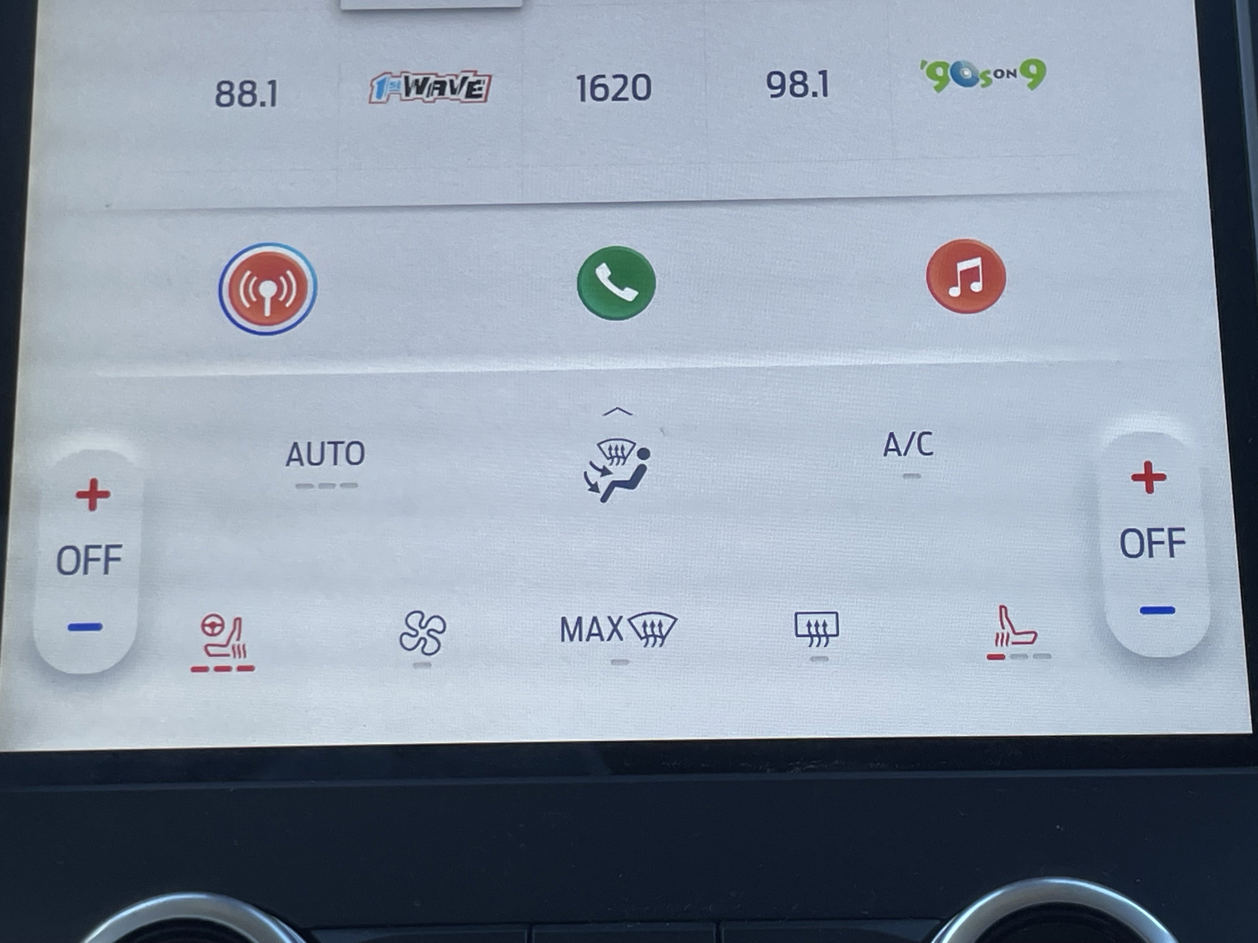 Used 2023 Ford Edge Titanium image 24