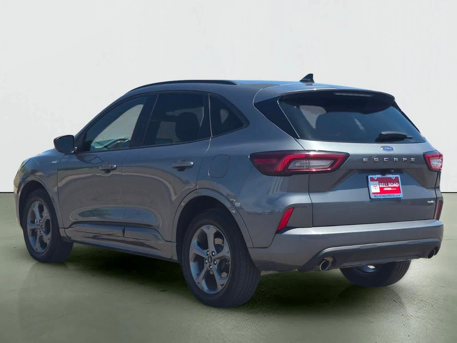 Used 2024 Ford Escape ST-Line AWD/4WD image 3