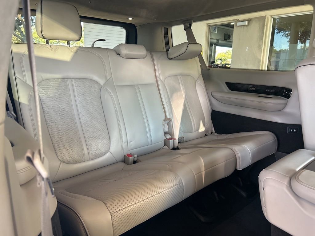 Used 2023 Jeep Grand Wagoneer L Series II image 33