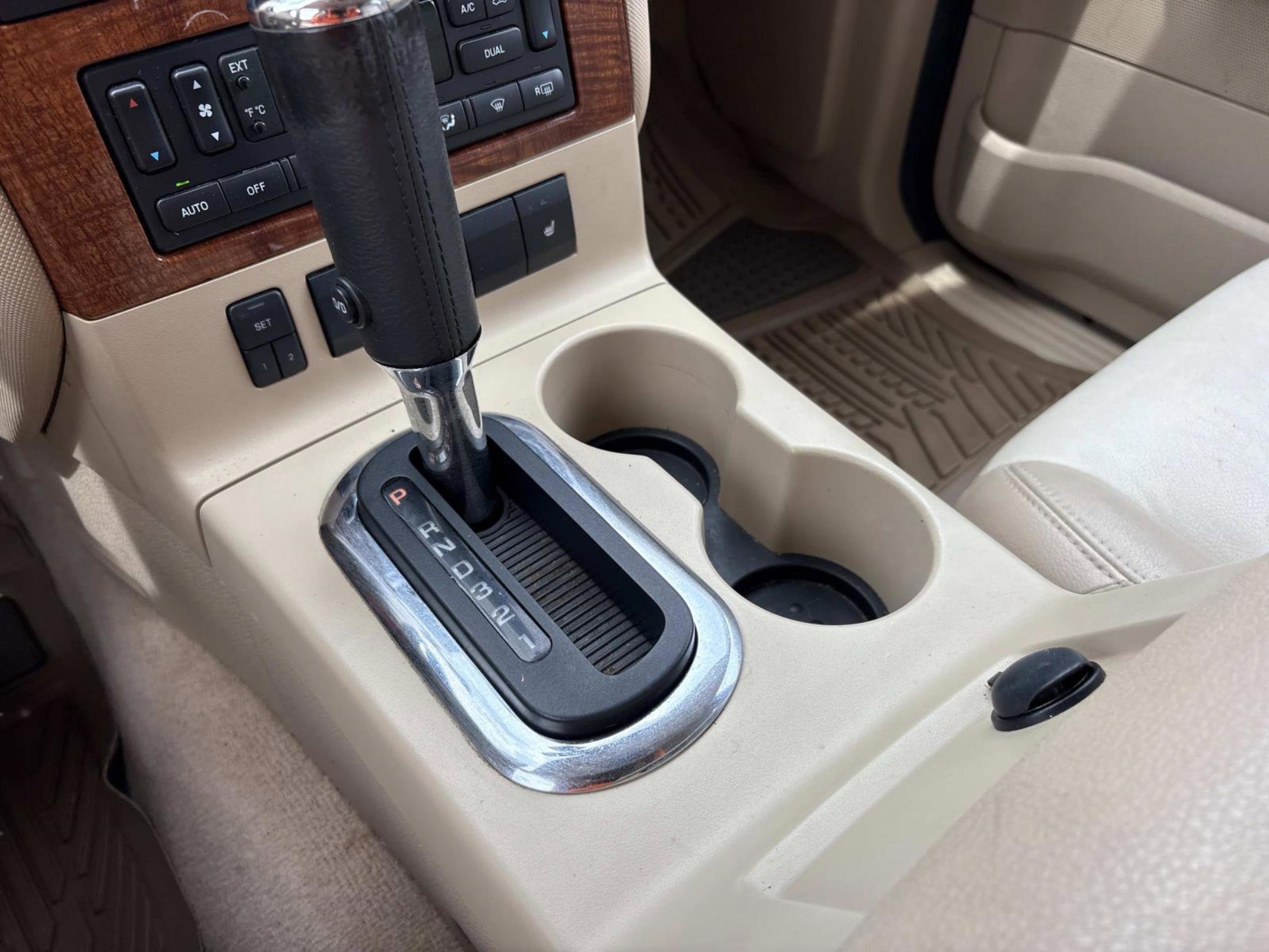 Used 2006 Ford Explorer Eddie Bauer AWD/4WD image 31