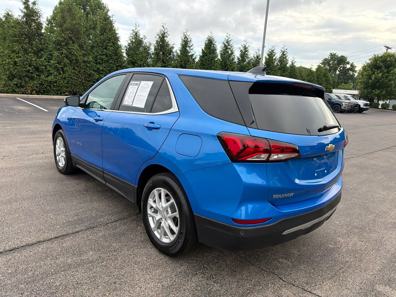Used 2024 Chevrolet Equinox LT FWD image 3