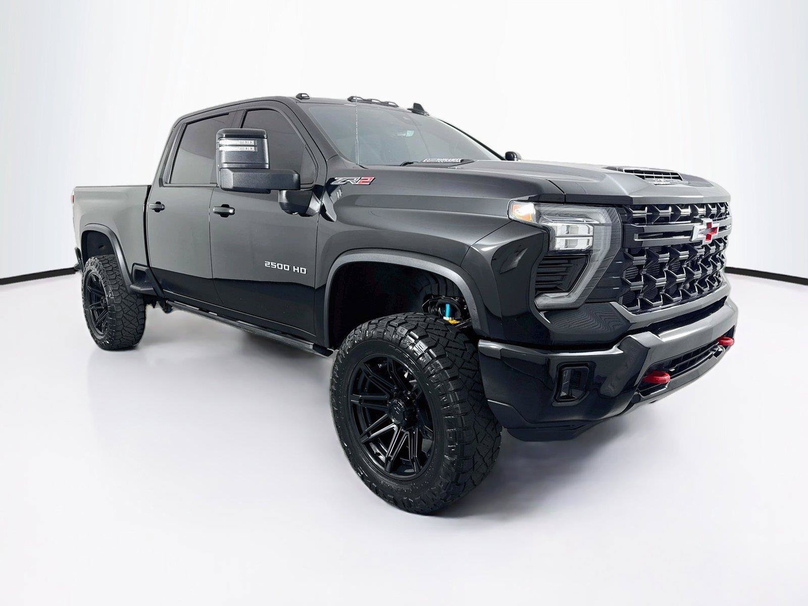 Used 2024 Chevrolet Silverado 2500 ZR2 w/ Technology Package AWD/4WD image 10