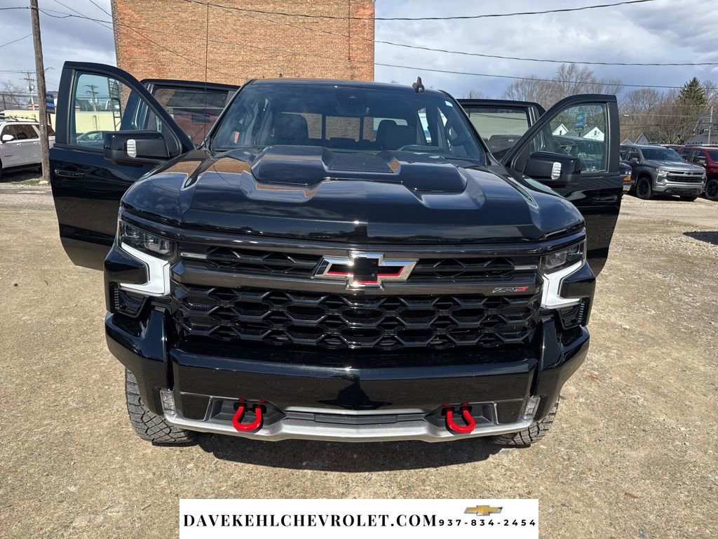 Used 2024 Chevrolet Silverado 1500 ZR2 w/ Technology Package image 37