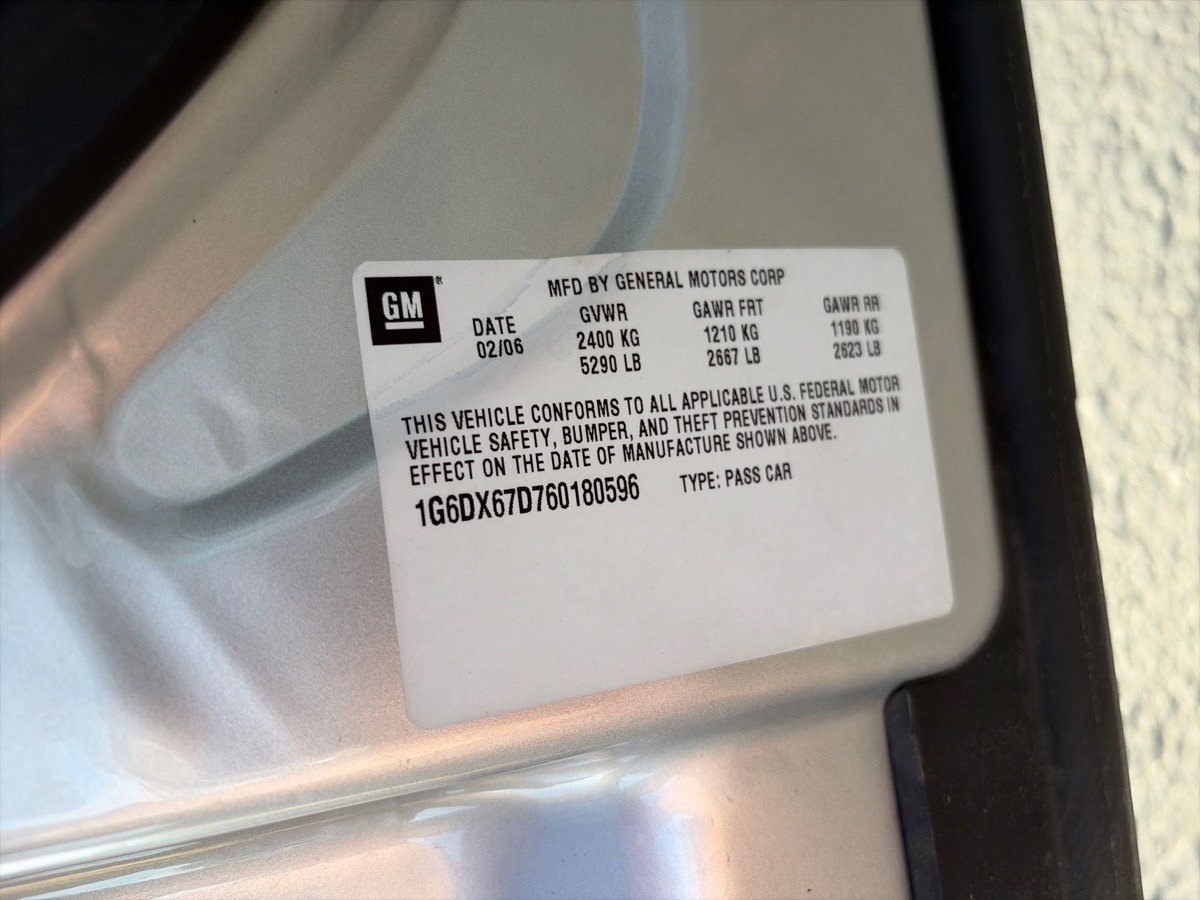 Used 2006 Cadillac STS V image 7