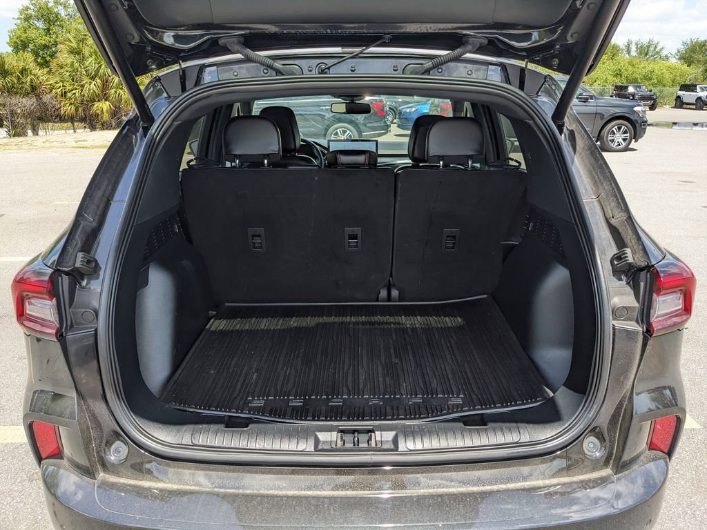 Used 2025 Ford Escape ST-Line Elite image 13