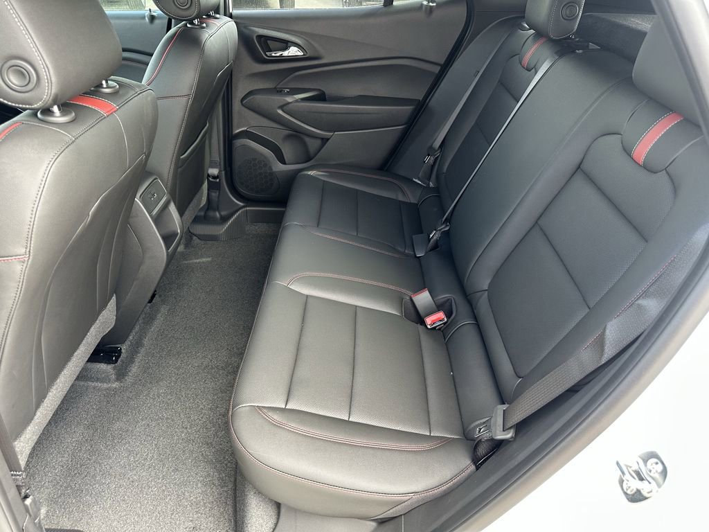 New 2026 Chevrolet Trax RS w/ Sunroof Package image 18