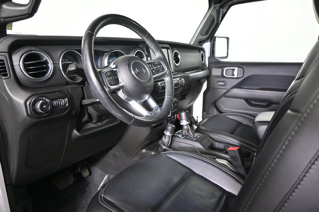 Used 2019 Jeep Wrangler Unlimited Sahara w/ Quick Order Package 24M Moab AWD/4WD image 23