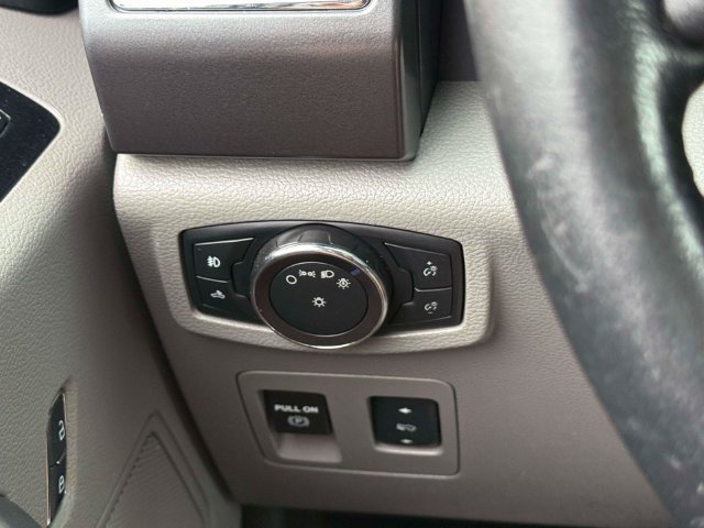 Used 2017 Ford F150 XLT w/ Equipment Group 302A Luxury AWD/4WD image 21