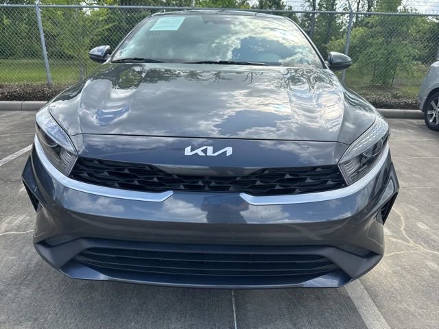 Used 2023 Kia Forte LXS w/ LXS Technology Package FWD image 2