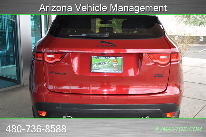 Used 2017 Jaguar F-PACE Premium AWD/4WD image 12