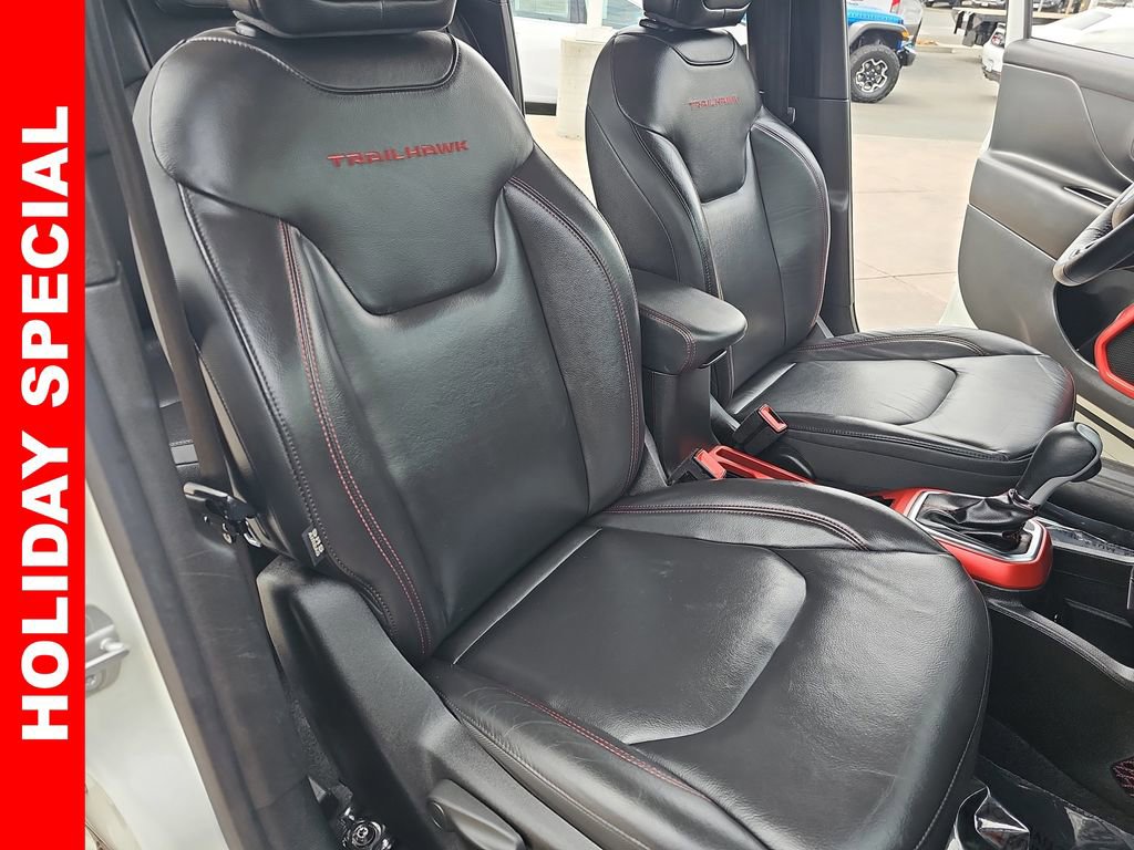 Used 2022 Jeep Renegade Trailhawk image 10