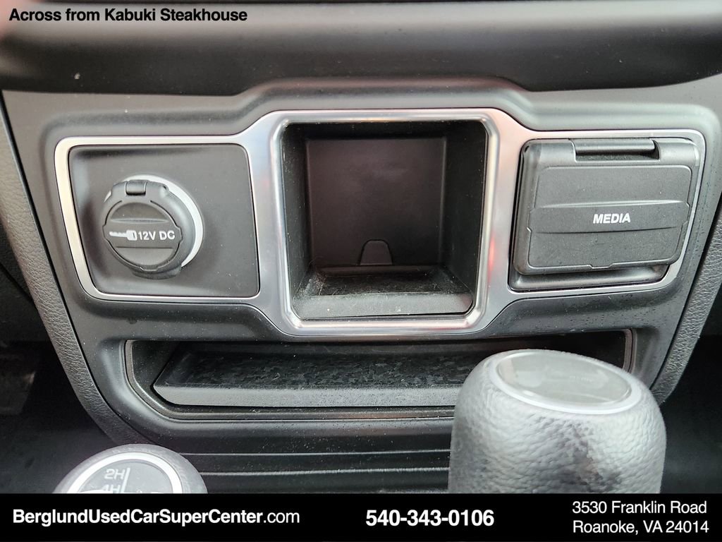 Used 2021 Jeep Wrangler Sport image 26