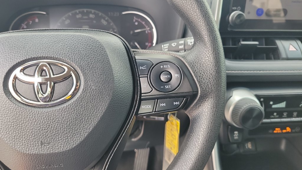 Used 2025 Toyota RAV4 LE FWD image 19