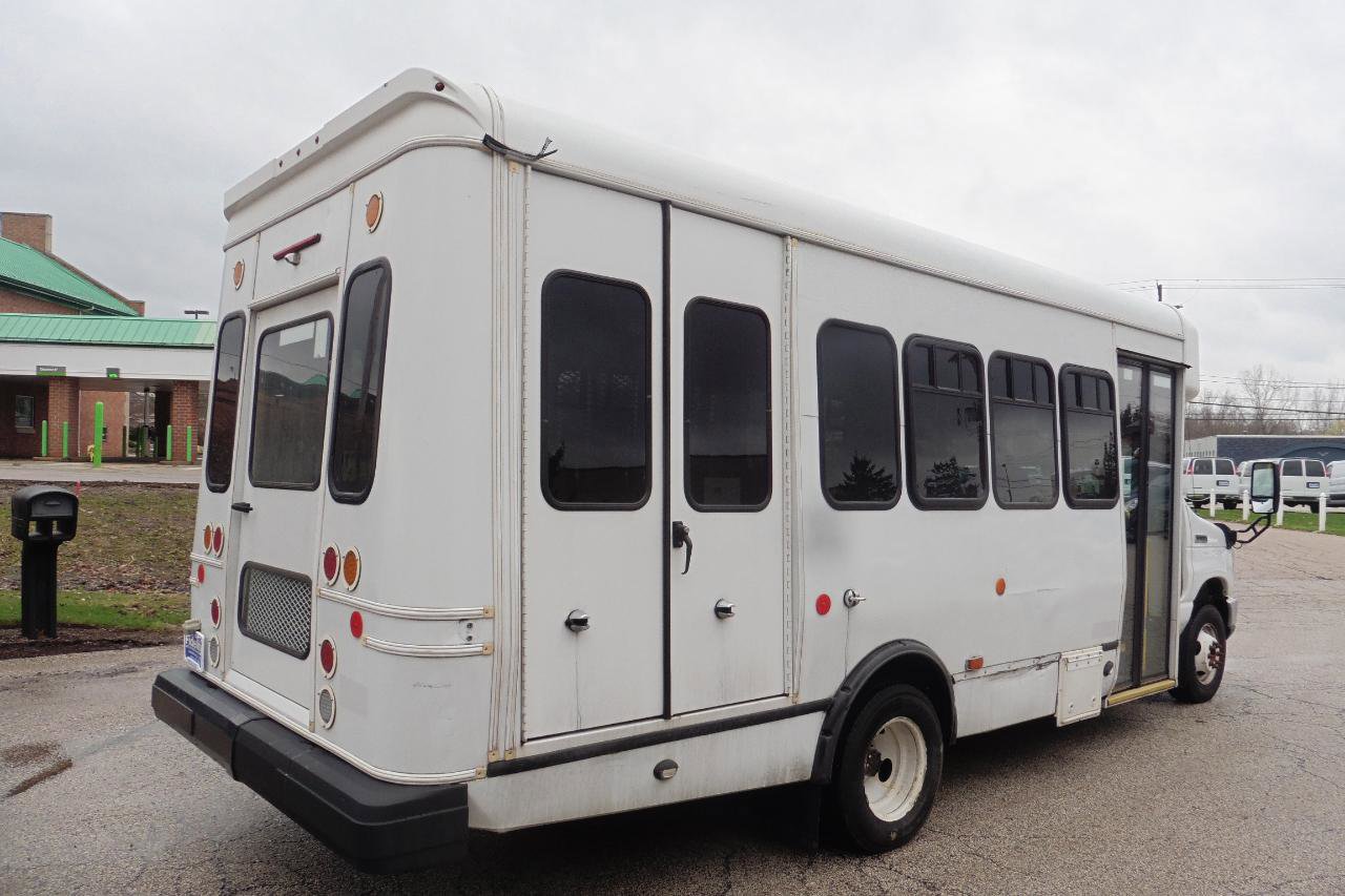 Used 2017 Ford E-450 and Econoline 450 Super Duty w/ Shuttle Bus Prep Package image 7