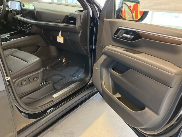 New 2025 Chevrolet Tahoe High Country image 18
