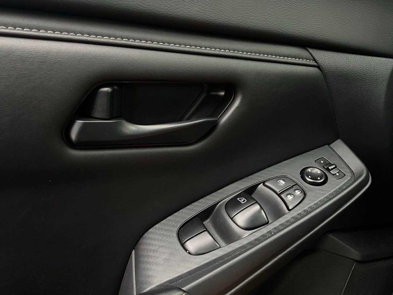 Used 2025 Nissan Sentra S image 19